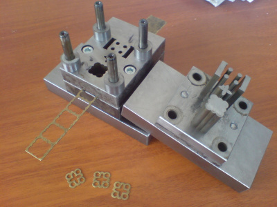 Штамп комбинированный