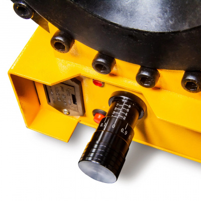 DM 16