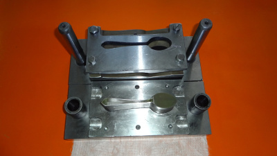 Штамп вырубной (вырезной)